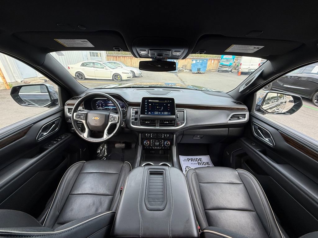 Used 2022 Chevrolet Suburban Premier AWD/4WD image 23