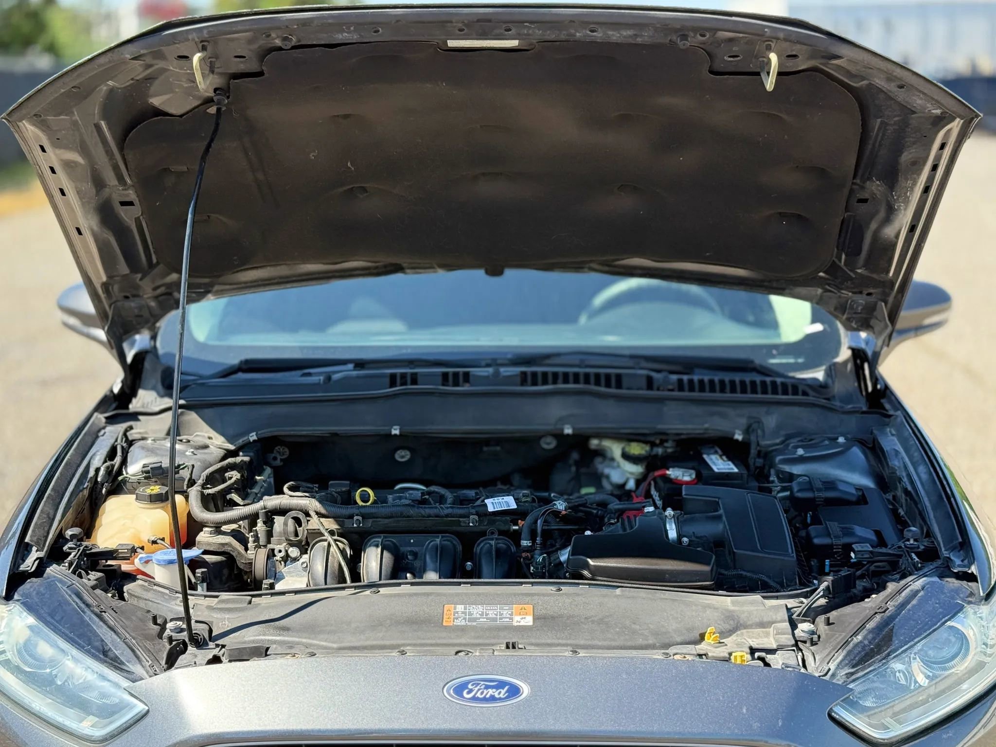 Used 2016 Ford Fusion SE FWD image 28