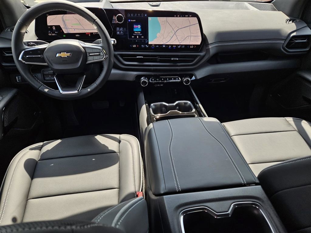New 2025 Chevrolet Silverado EV LT image 9