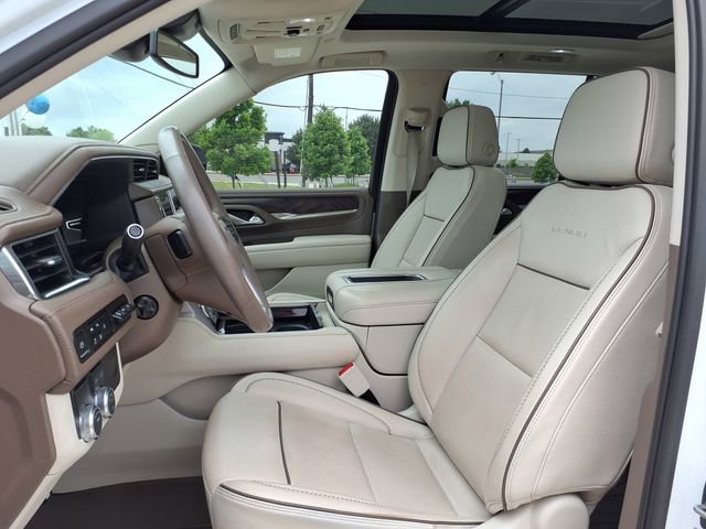 Used 2023 GMC Yukon Denali RWD image 19