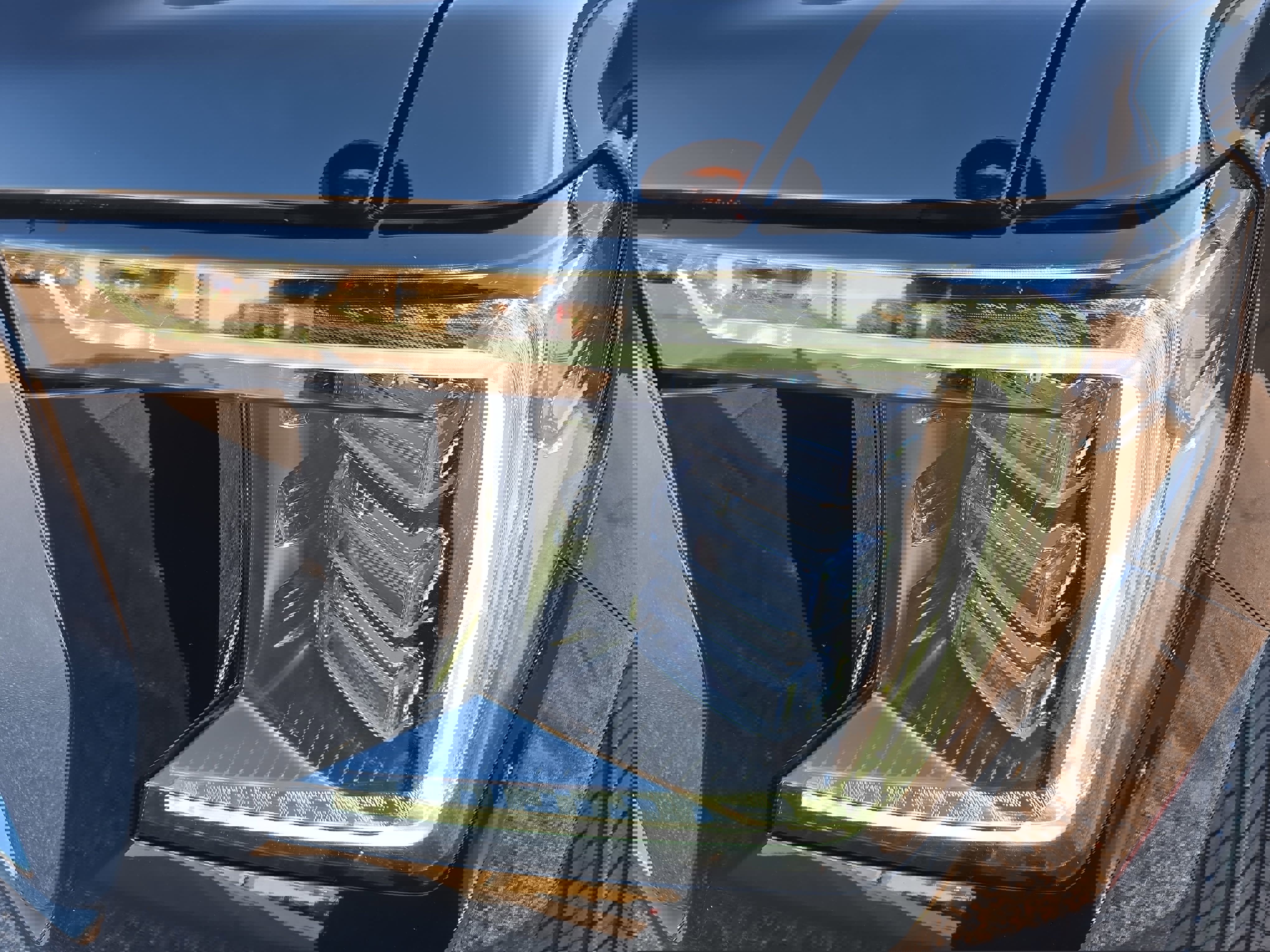 Used 2023 GMC Yukon XL Denali w/ Denali Reserve Package image 30