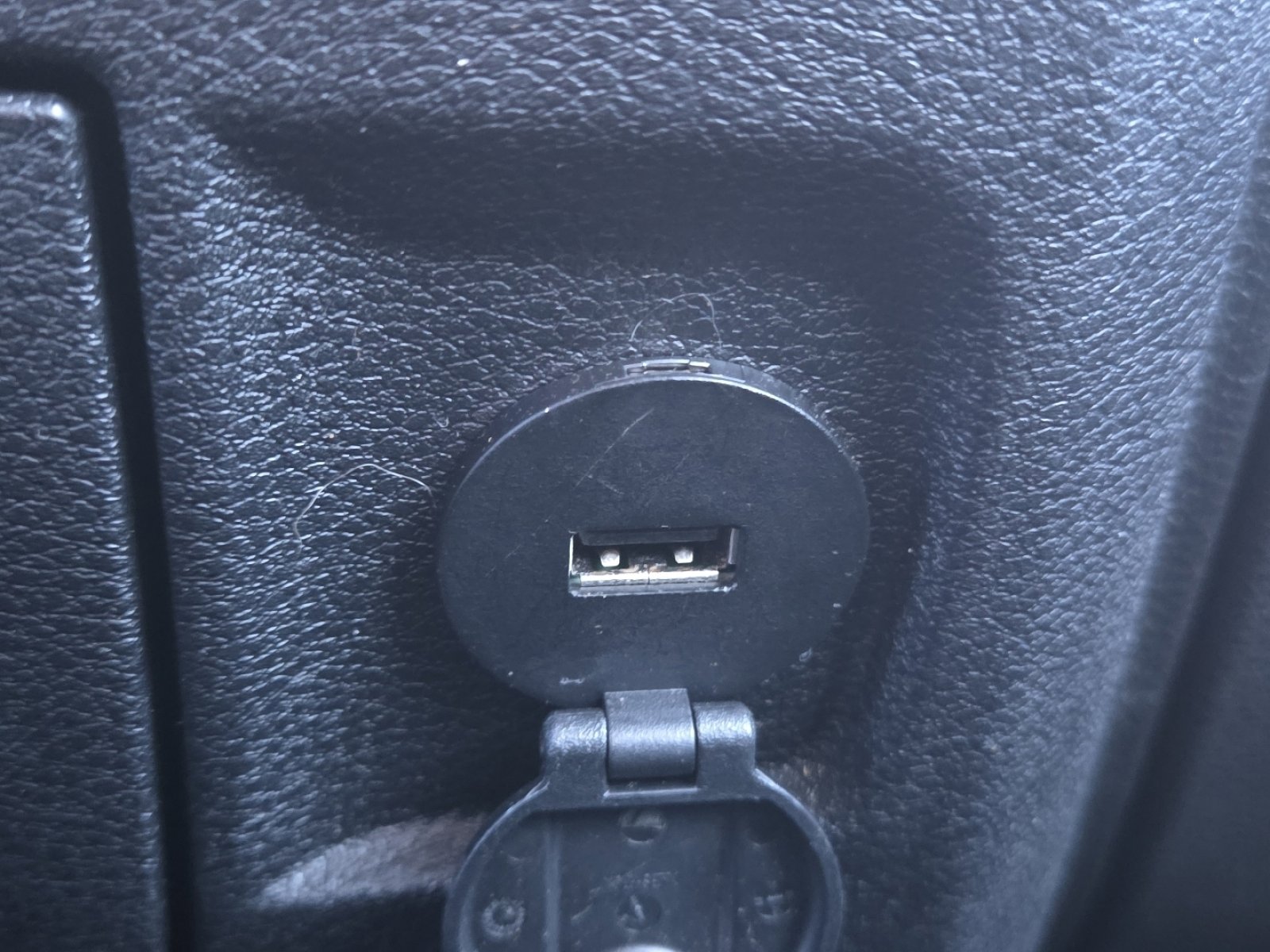 Used 2018 RAM 1500 Express image 8