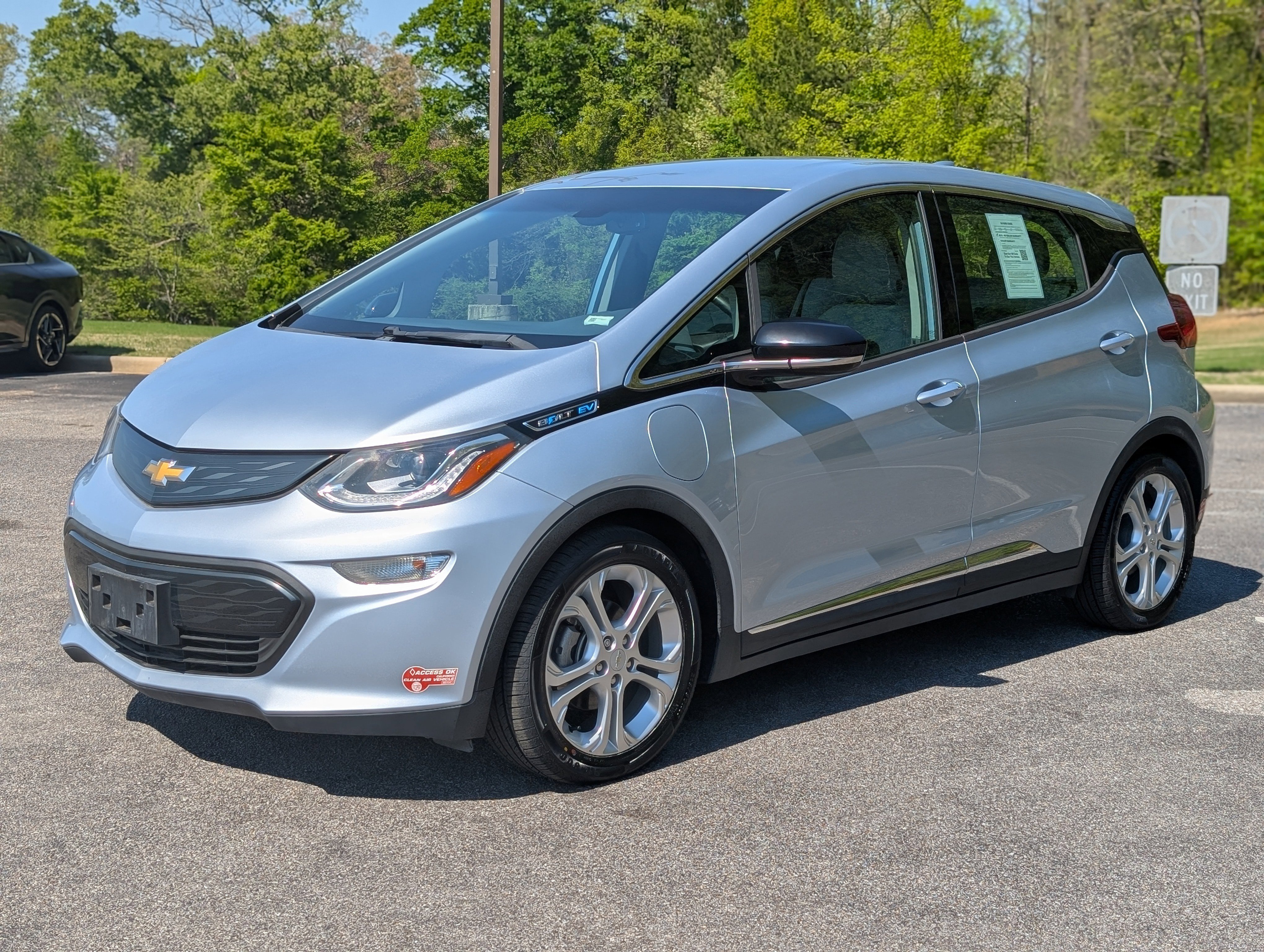 Used 2017 Chevrolet Bolt LT image 5