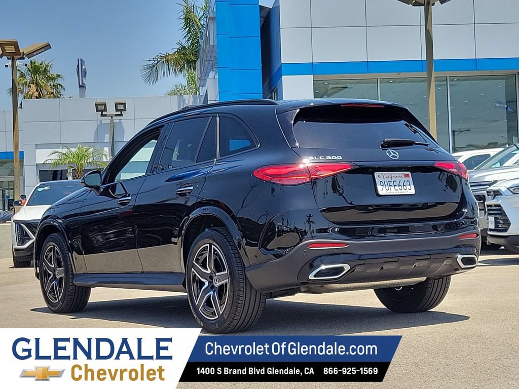 Used 2025 Mercedes-Benz GLC 300 image 11