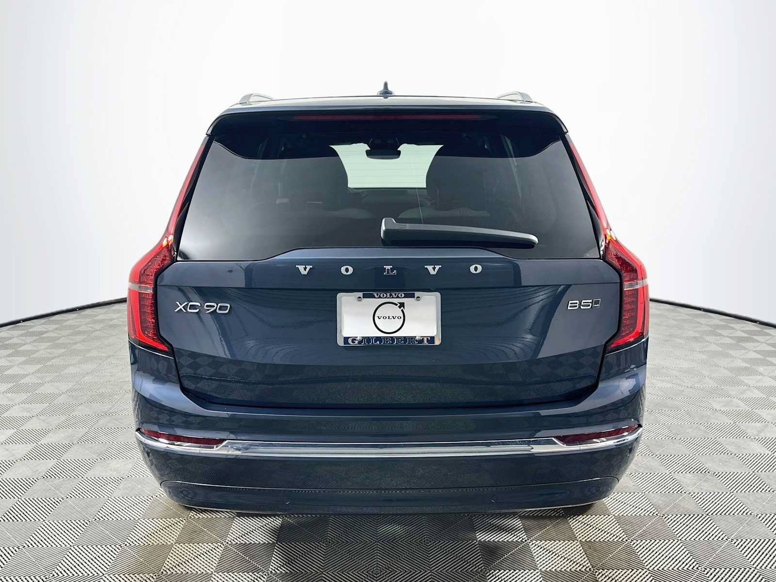 Used 2026 Volvo XC90 B5 Core AWD/4WD image 6
