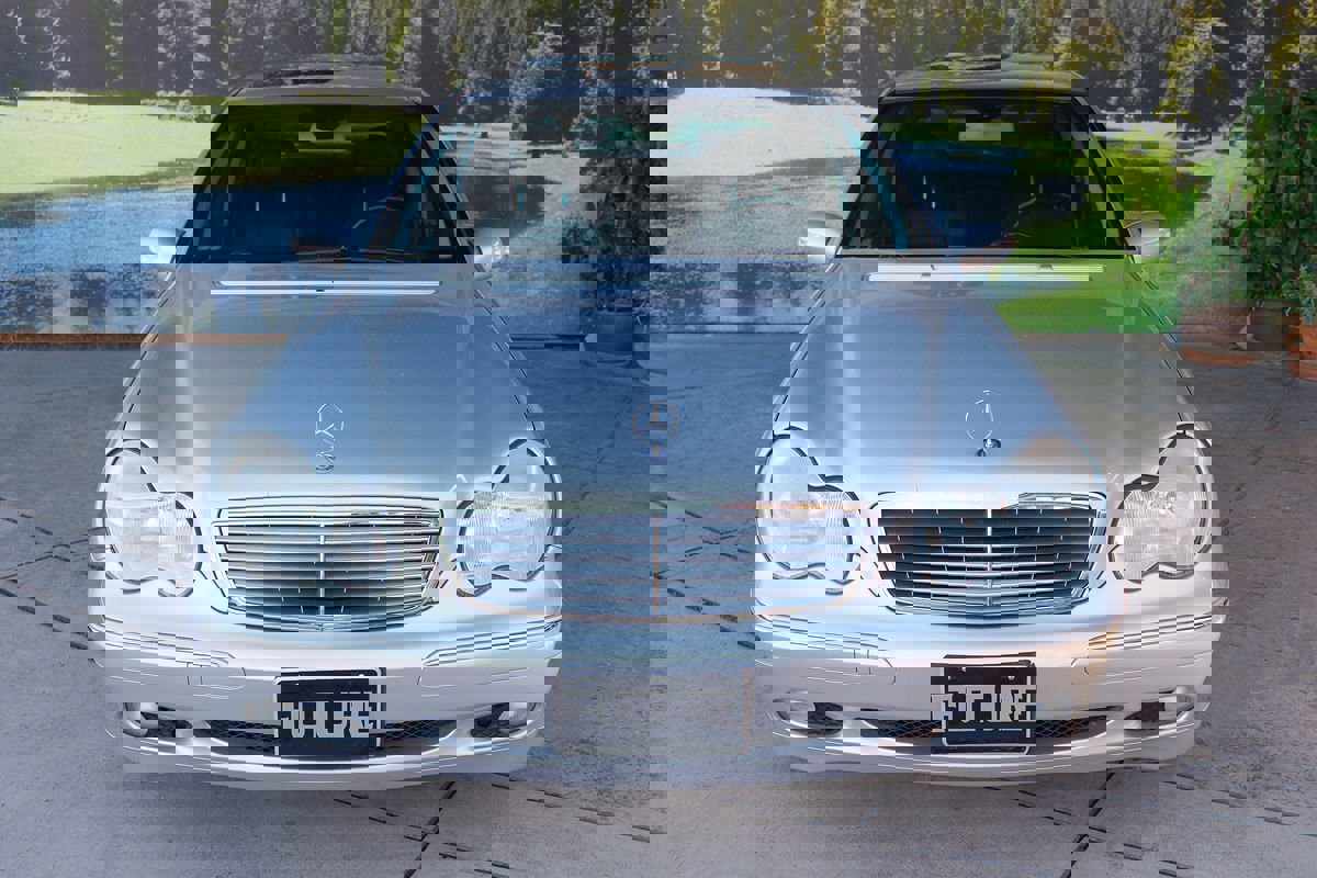 Used 2002 Mercedes-Benz C 320 Sedan image 2