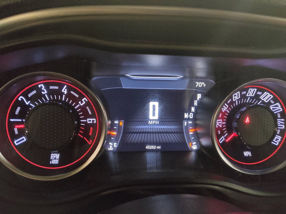 Used 2019 Dodge Challenger SXT image 23