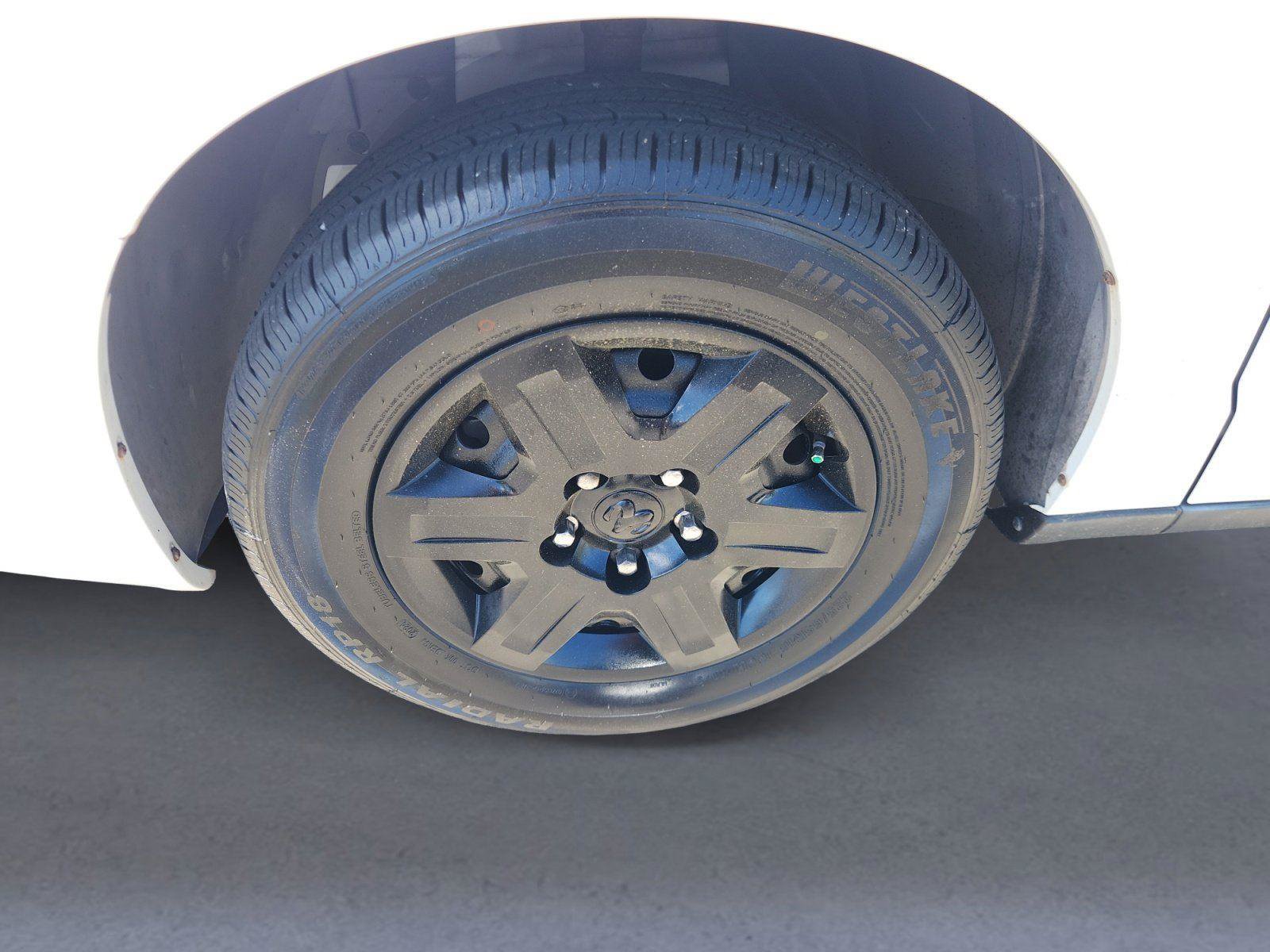 Used 2013 RAM C/V Tradesman FWD image 9