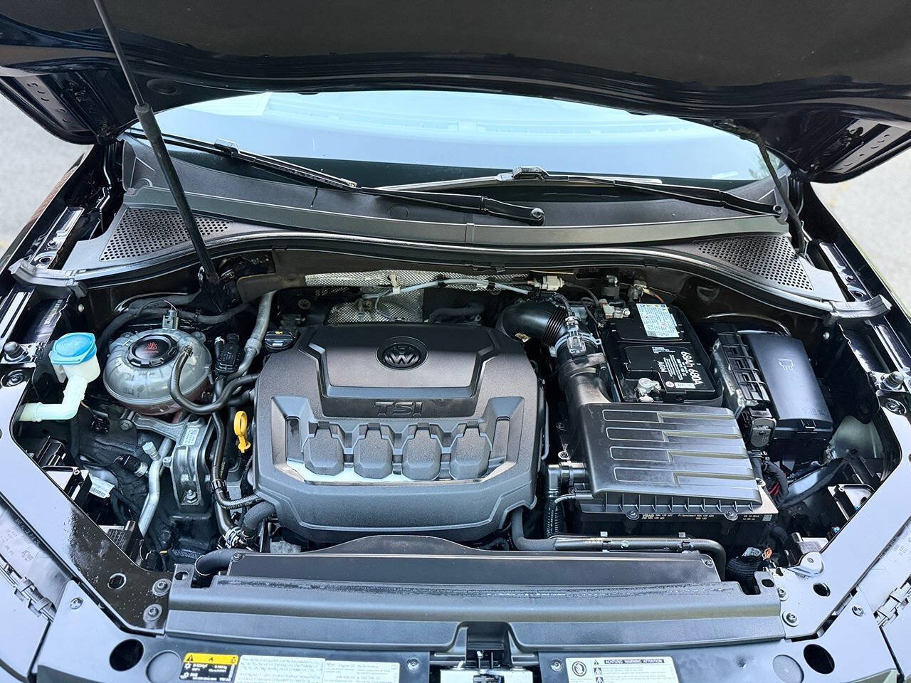 Used 2019 Volkswagen Tiguan SEL Premium AWD/4WD image 13