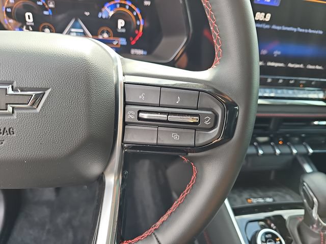 Used 2024 Chevrolet Colorado Z71 w/ Z71 Convenience Package 2 AWD/4WD image 18