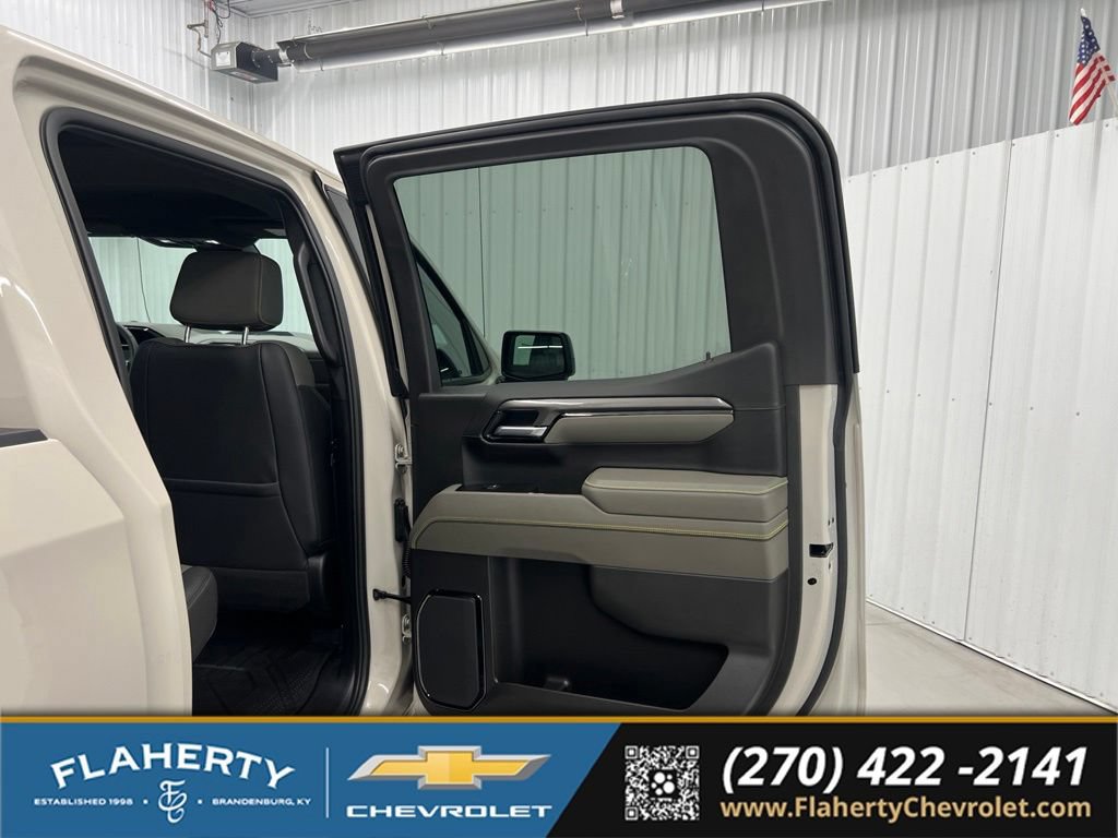 Used 2026 Chevrolet Silverado 1500 ZR2 AWD/4WD image 12