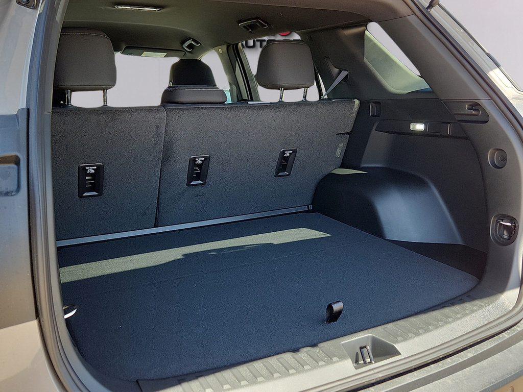 New 2027 GMC Terrain Elevation FWD image 9