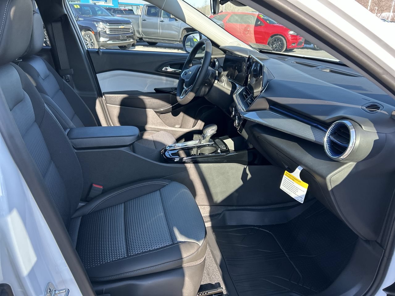 New 2026 Chevrolet Trax LT w/ Driver Confidence Package FWD image 13