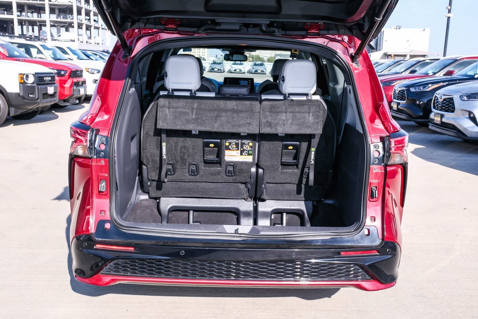 Certified 2021 Toyota Sienna XSE AWD/4WD image 27