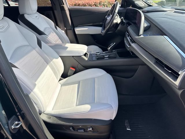 Certified 2024 Cadillac XT4 Sport FWD image 9