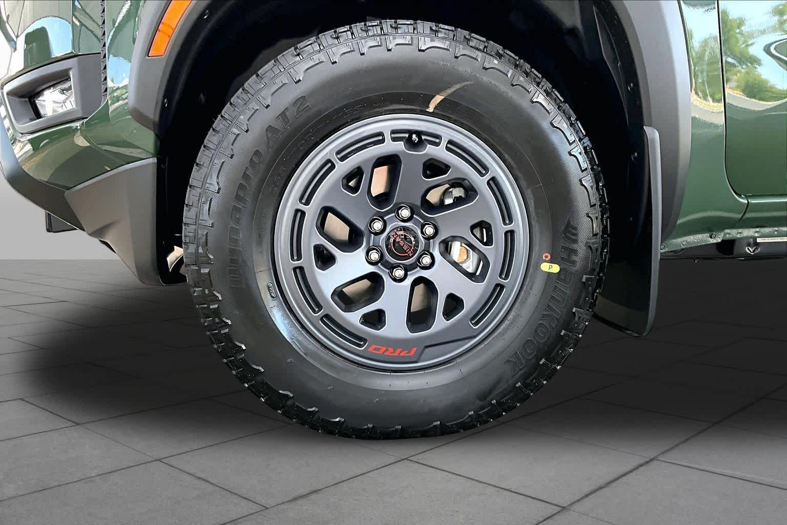 New 2026 Nissan Frontier Pro-X w/ Pro-X Convenience Package RWD image 11