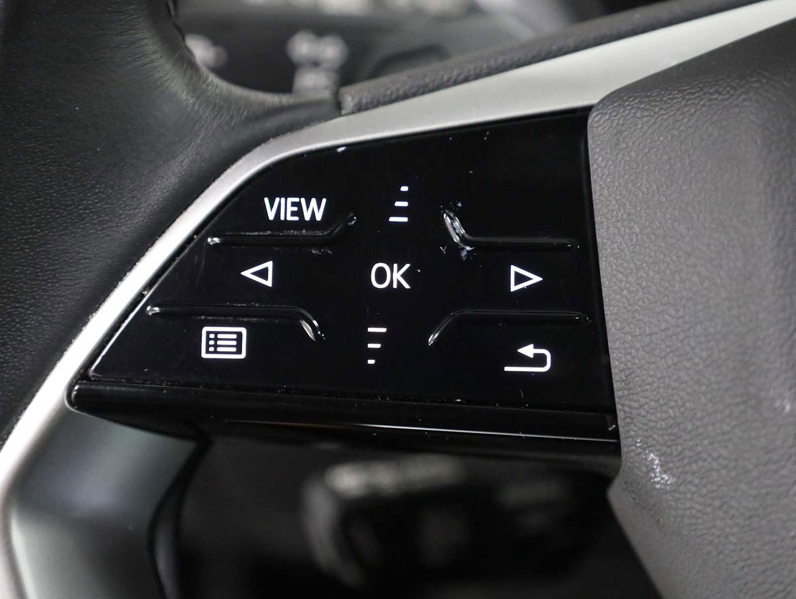 Used 2023 Audi Q4 e-tron Premium Plus w/ Premium Plus RWD image 25