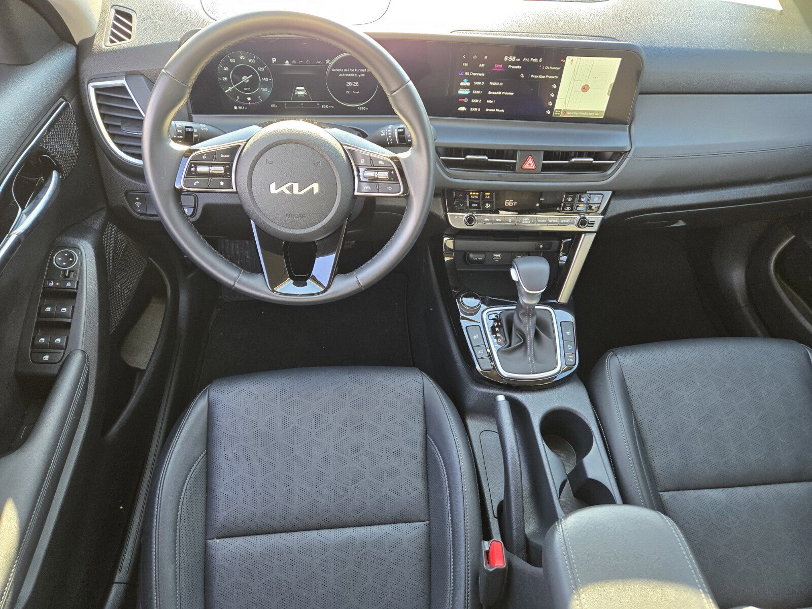 Certified 2025 Kia Seltos EX w/ EX Sunroof Package image 13