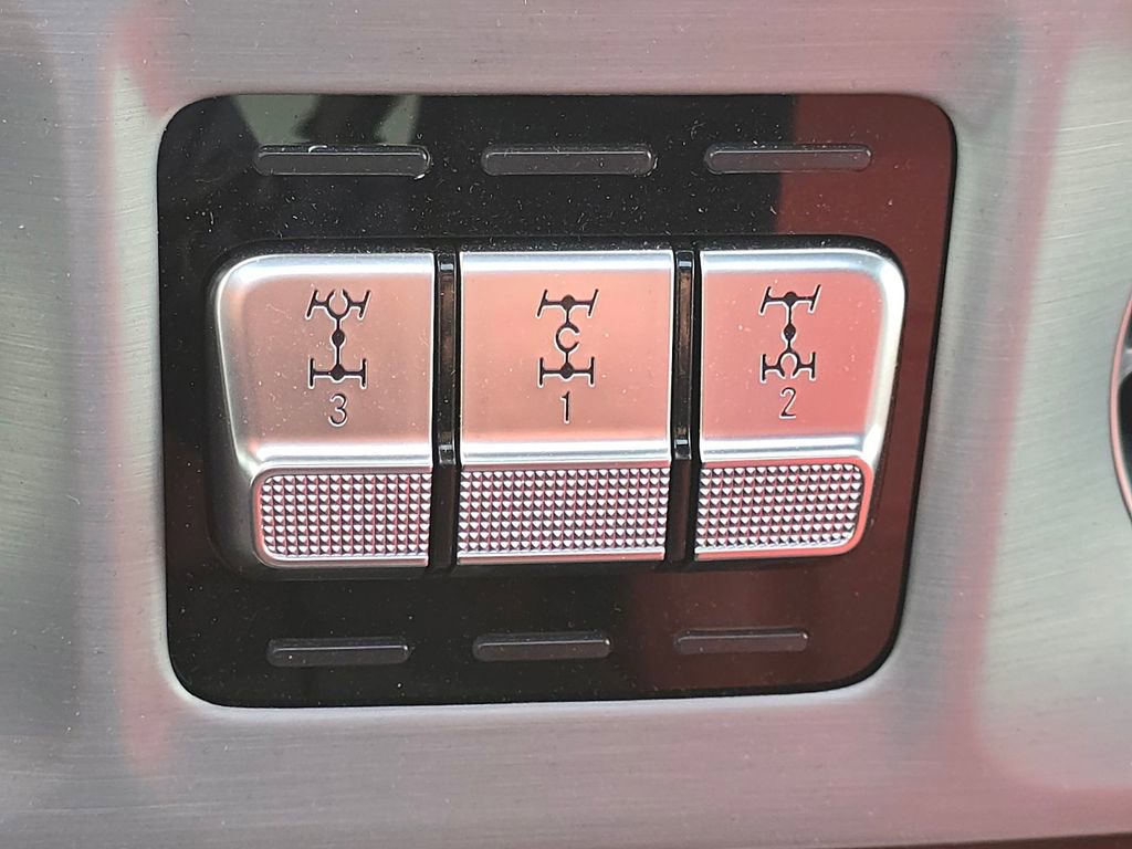 Used 2024 Mercedes-Benz G 550 image 34