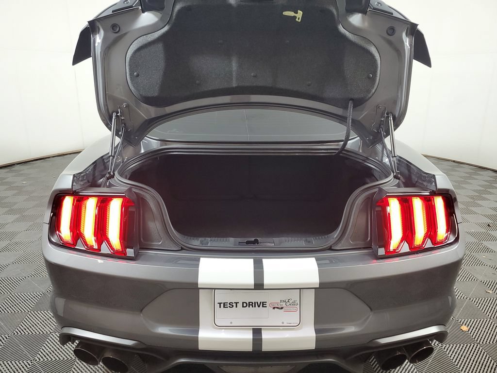 Used 2021 Ford Mustang Shelby GT500 w/ Technology Package RWD image 8