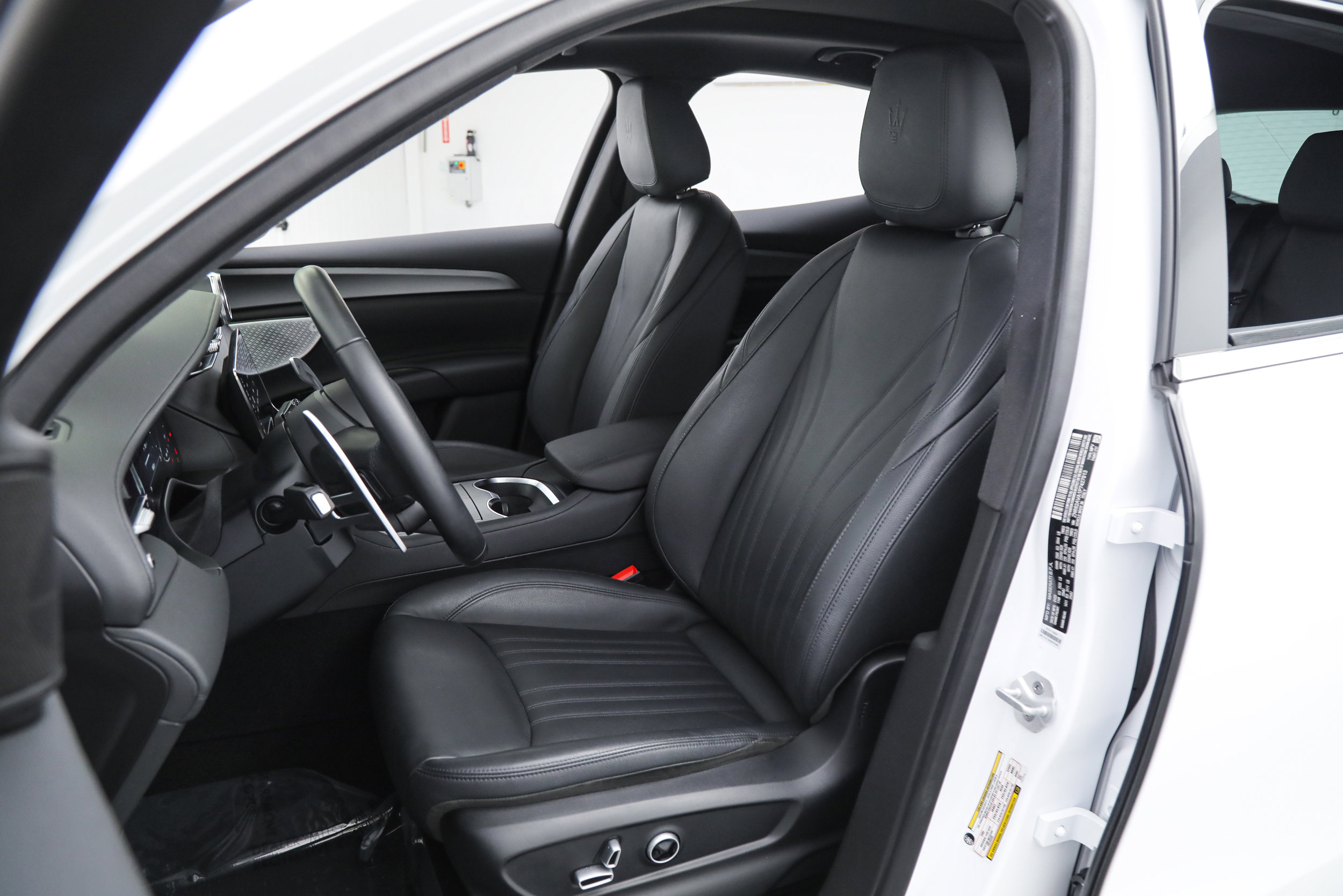 Used 2023 Maserati Grecale GT AWD/4WD image 17