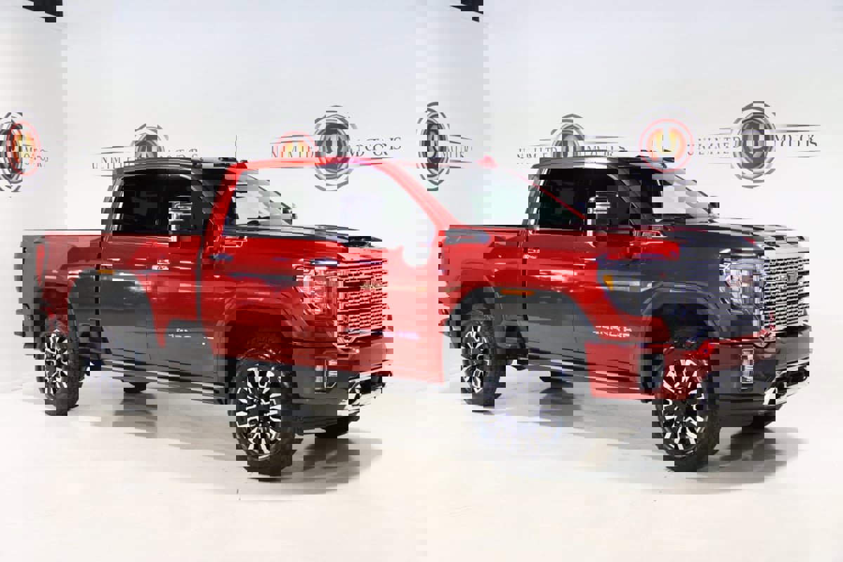 Used 2022 GMC Sierra 3500 Denali w/ Denali Ultimate Package image 6