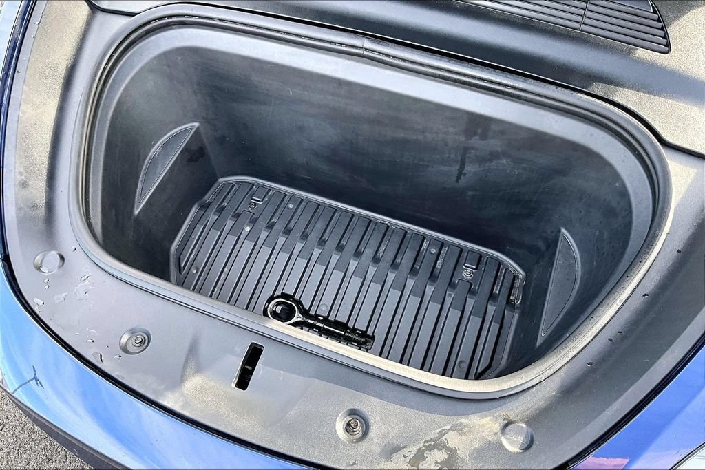 Used 2022 Tesla Model Y Performance AWD/4WD image 31