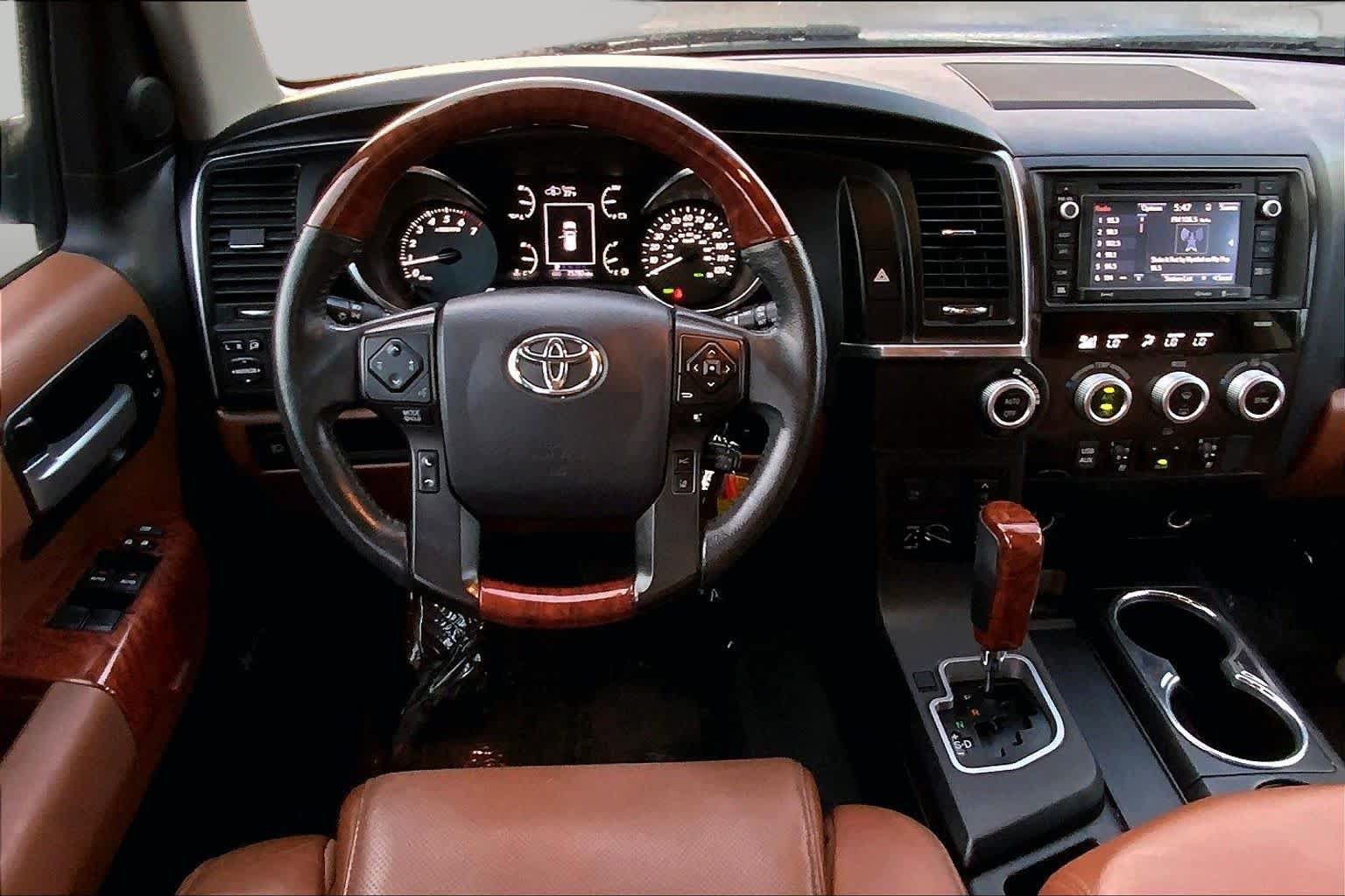 Used 2018 Toyota Sequoia Platinum RWD image 6
