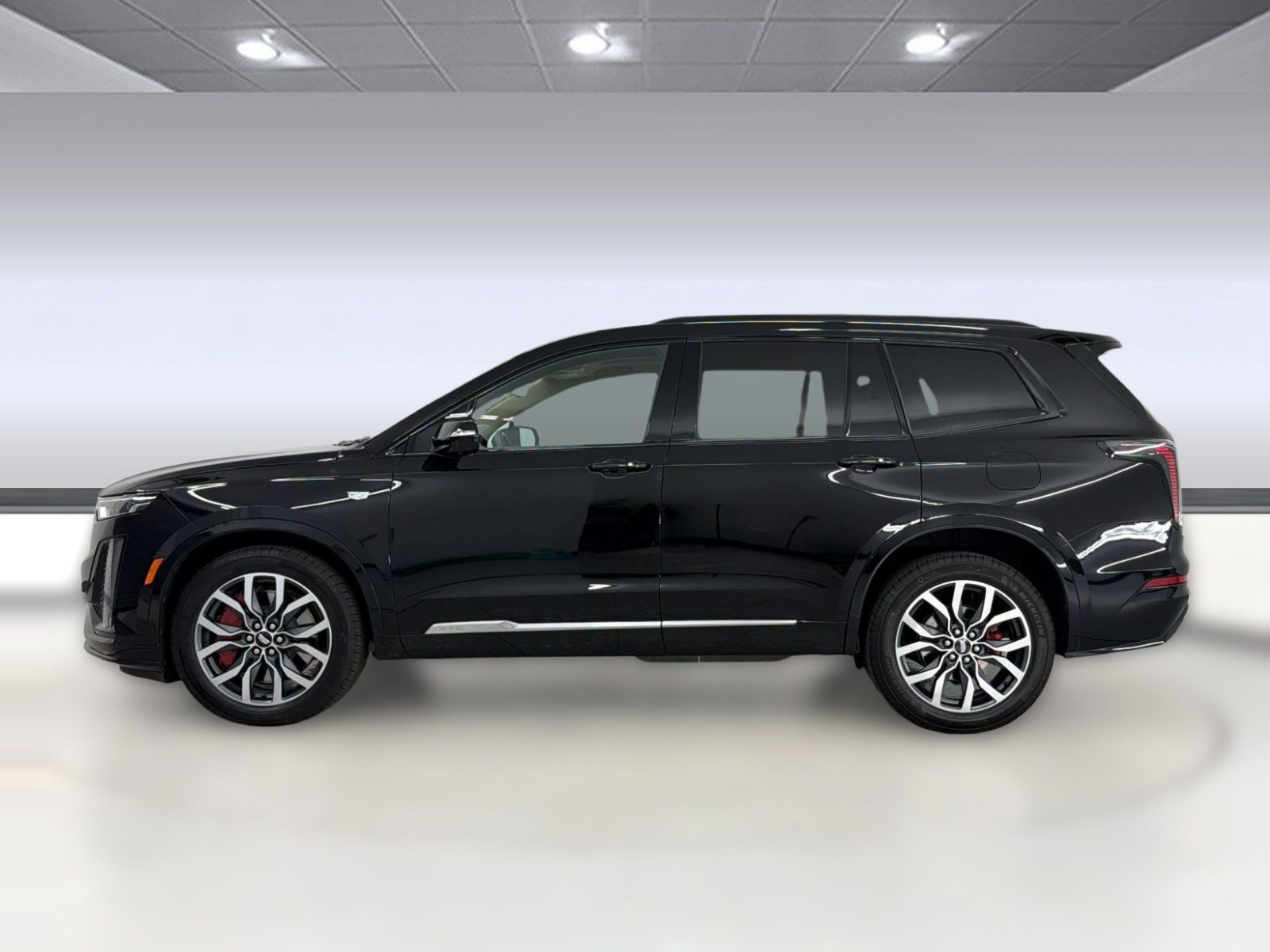 Used 2023 Cadillac XT6 Sport w/ Platinum Package AWD/4WD image 2