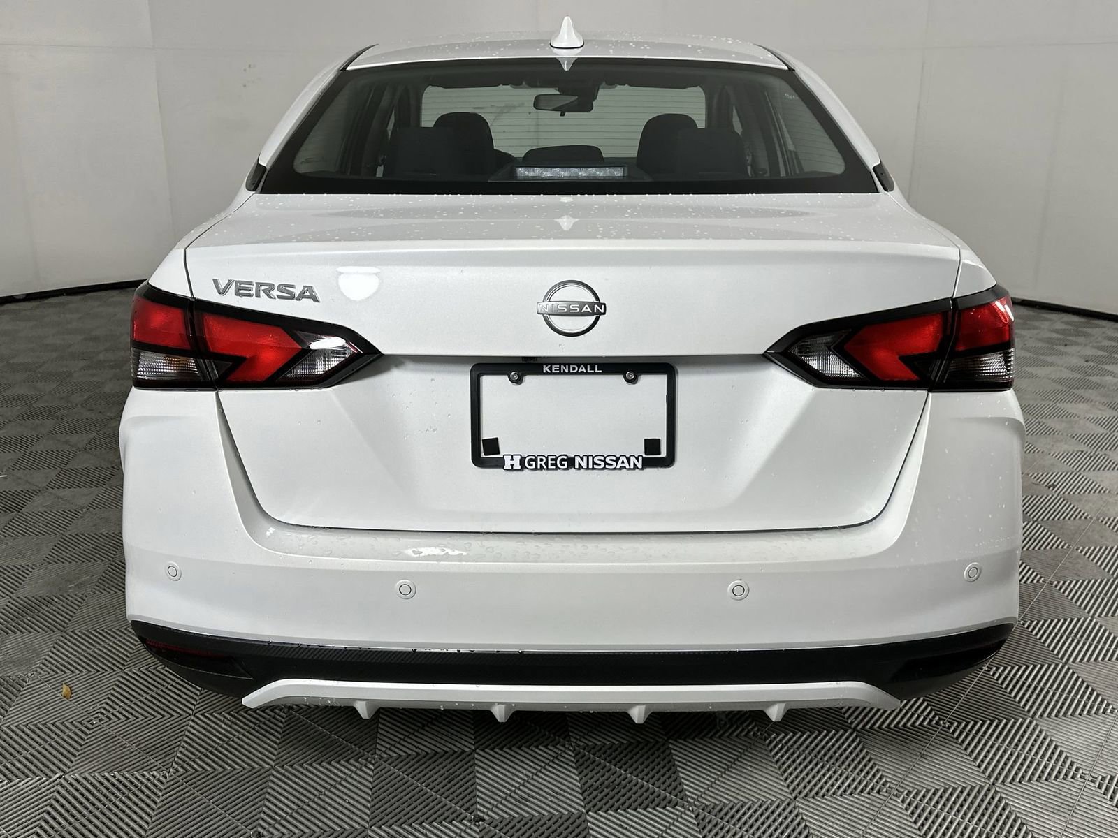 New 2025 Nissan Versa SV w/ Trunk Package FWD image 7