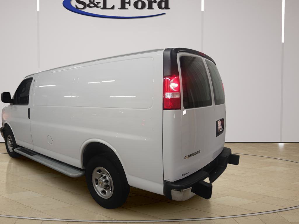Used 2024 Chevrolet Express 2500 w/ Driver Convenience Package image 4