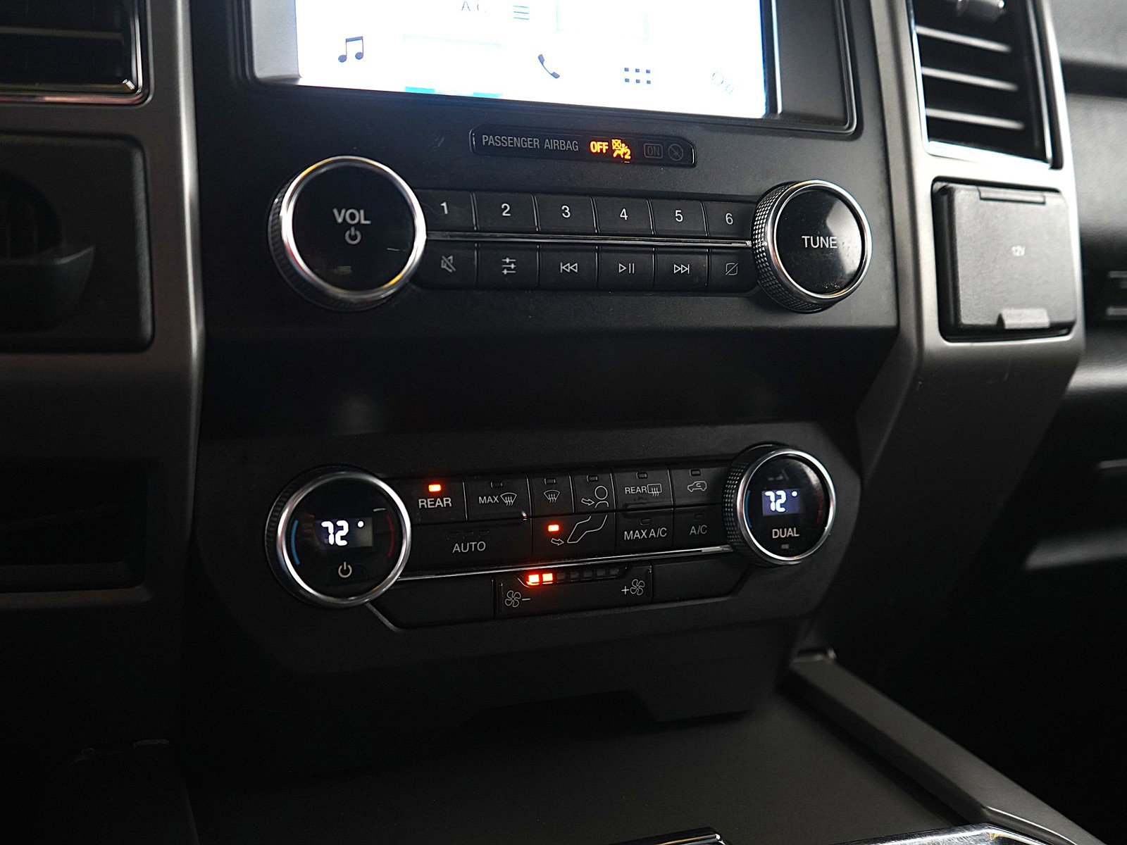 Used 2019 Ford Expedition XLT w/ Equipment Group 201A image 24