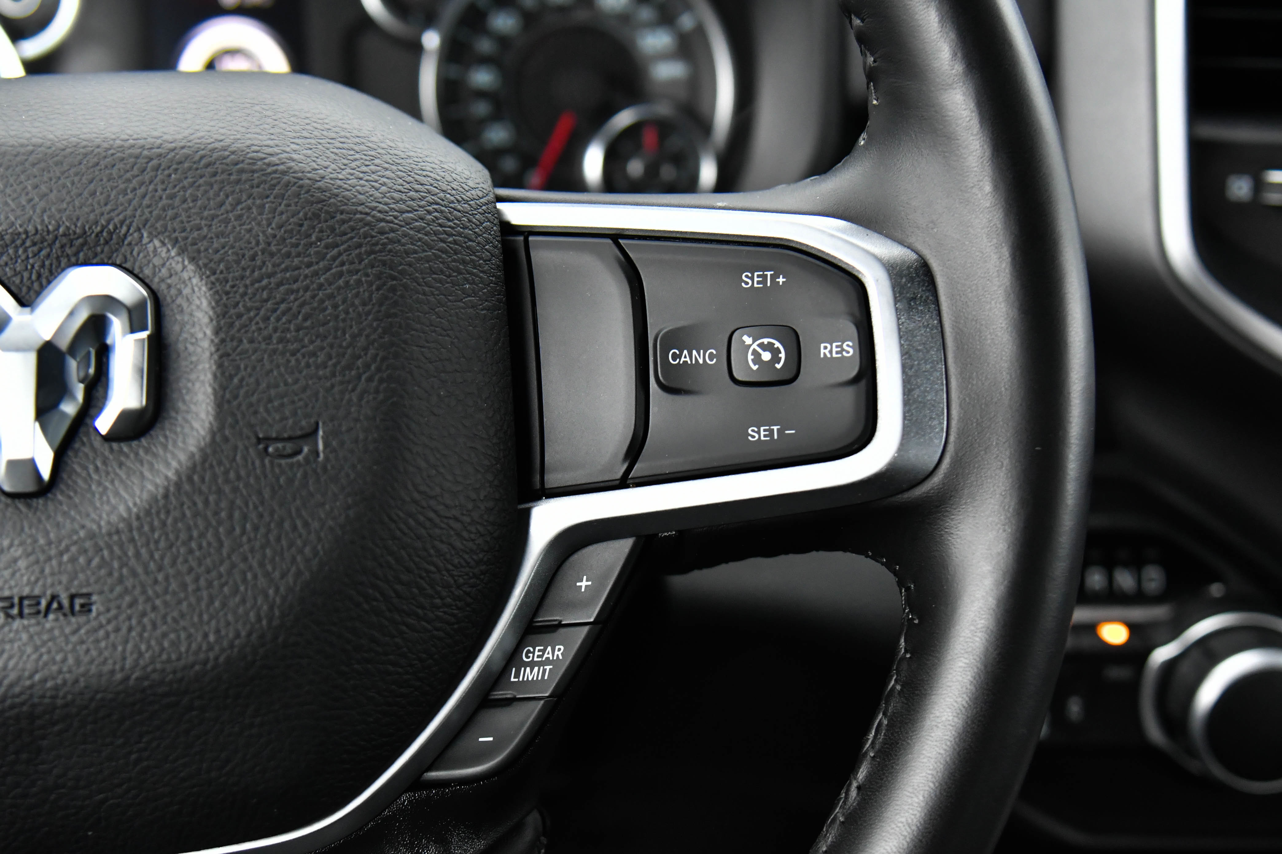 Used 2024 RAM 2500 Big Horn w/ Night Edition AWD/4WD image 35