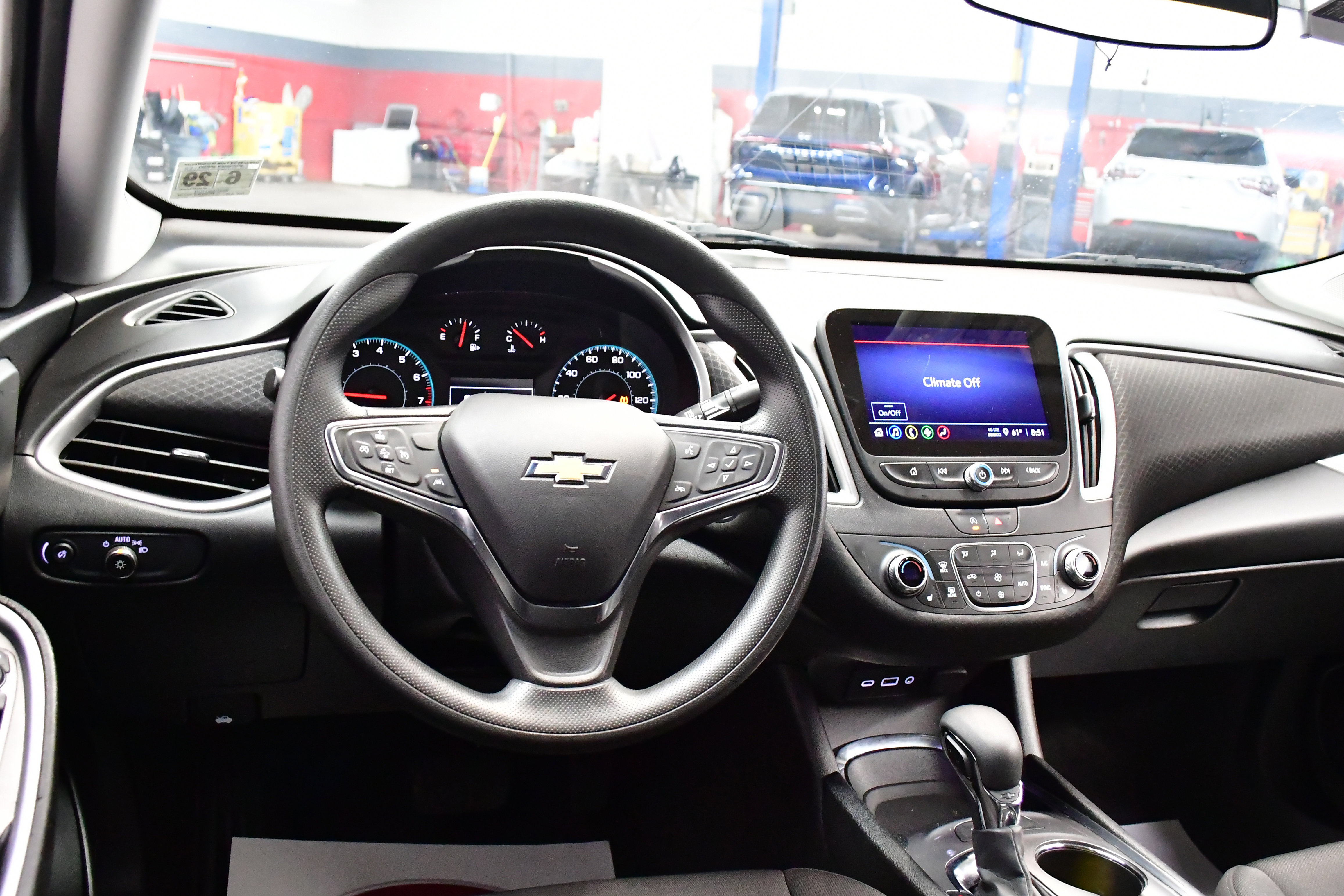 Used 2024 Chevrolet Malibu LT image 8