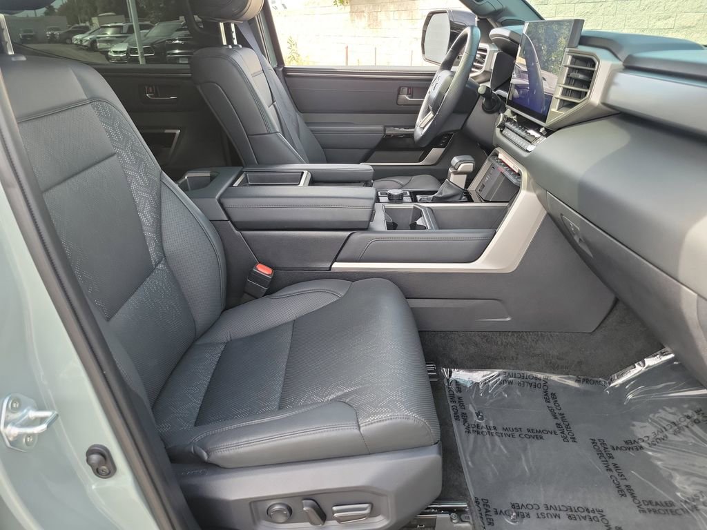 Used 2025 Toyota Tundra Limited image 21