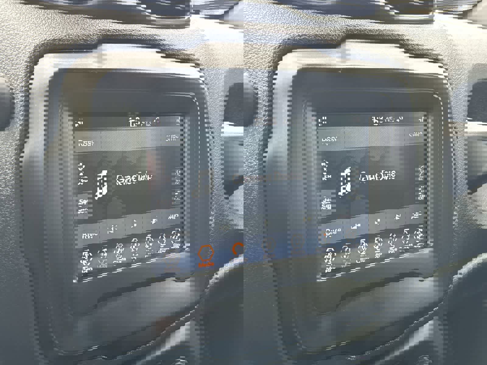 Certified 2021 Jeep Renegade Sport image 19