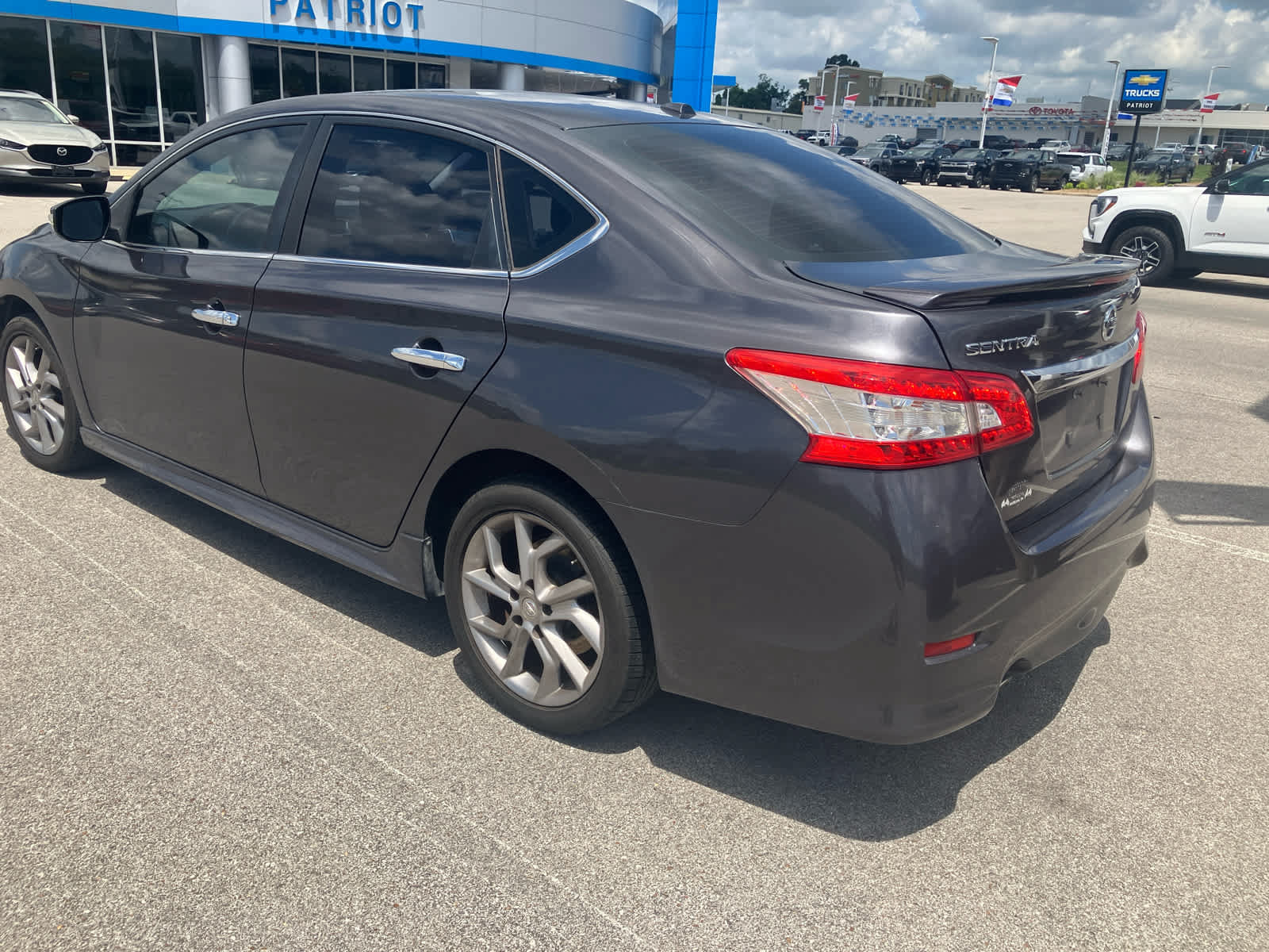 Used 2015 Nissan Sentra SR FWD image 5