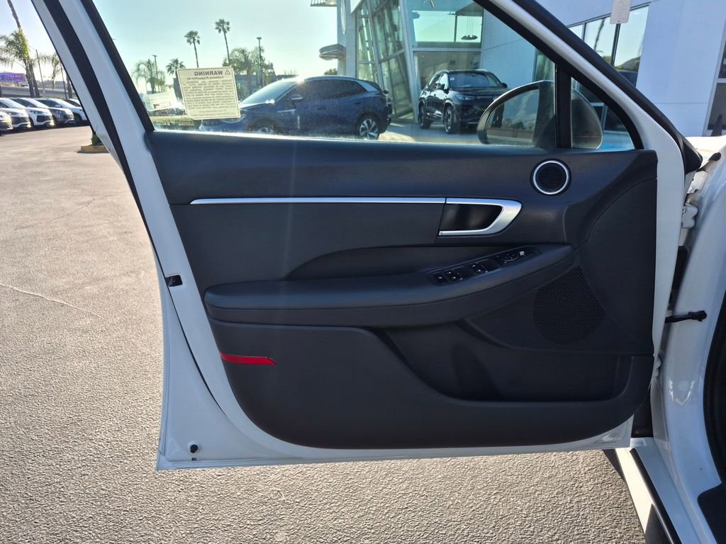 Used 2022 Hyundai Sonata SE FWD image 12