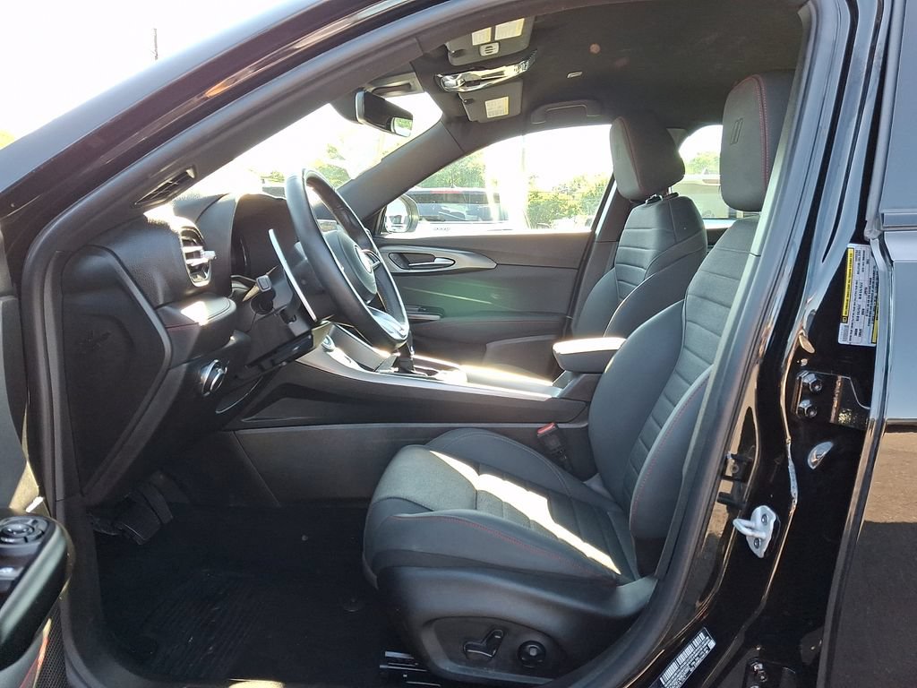 Used 2024 Dodge Hornet R/T w/ Tech Pack w/o Parking AWD/4WD image 13
