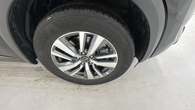 Certified 2025 Nissan Pathfinder SL image 9