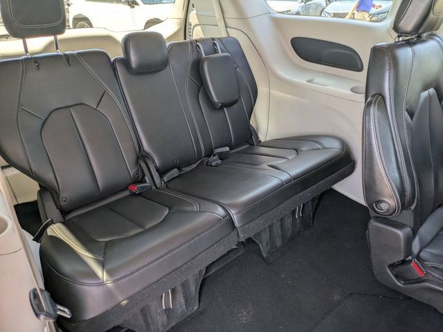 Used 2021 Chrysler Voyager Lxi FWD image 35