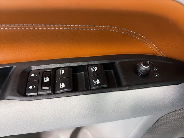 Used 2022 Jeep Compass Limited image 15