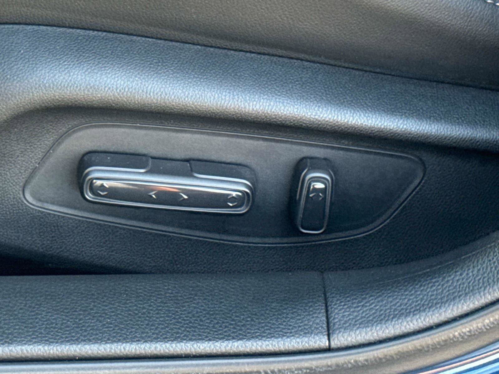 Certified 2025 Honda Civic Sport Touring image 18