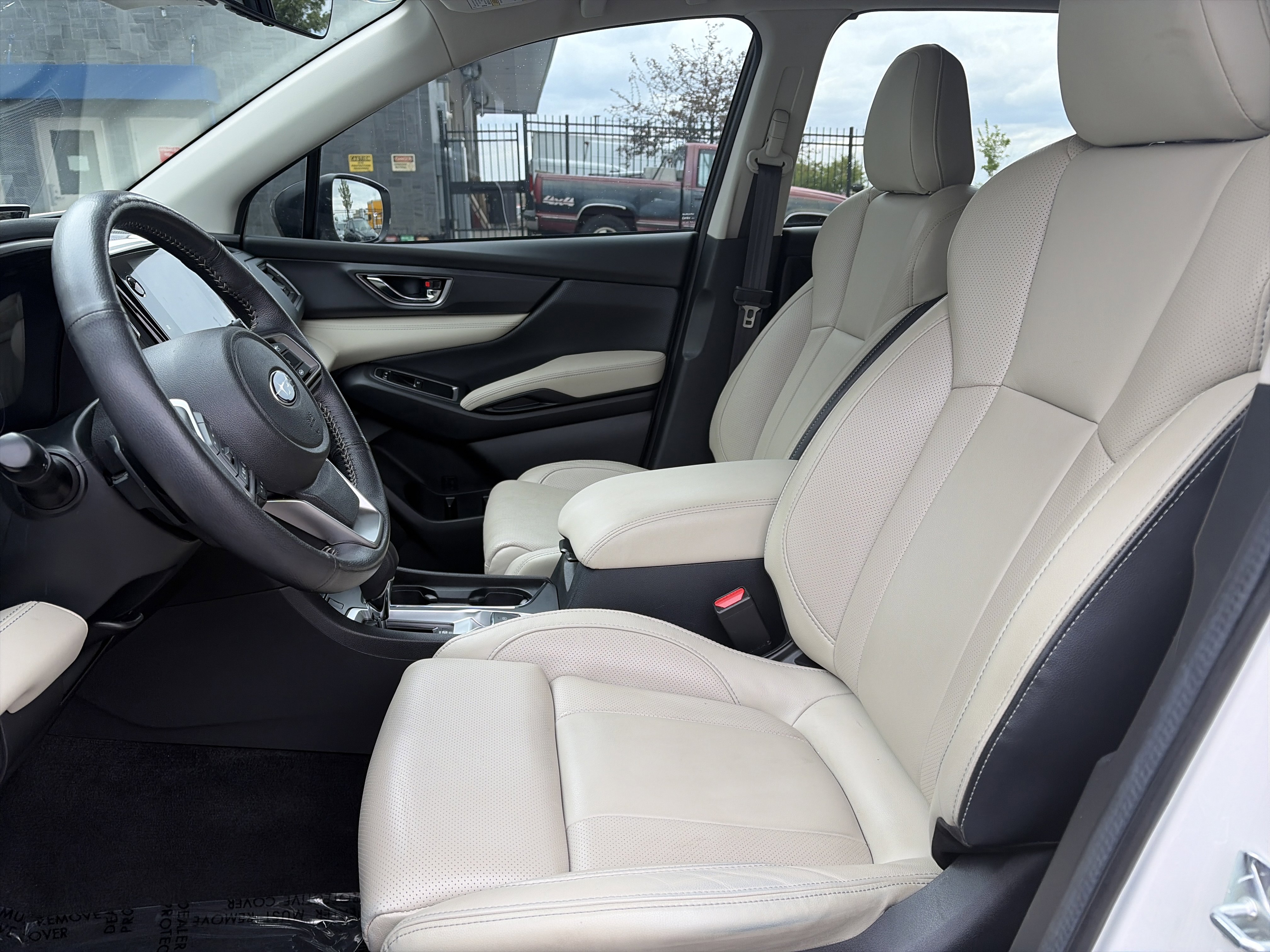 Used 2024 Subaru Ascent Limited w/ Technology Package AWD/4WD image 13