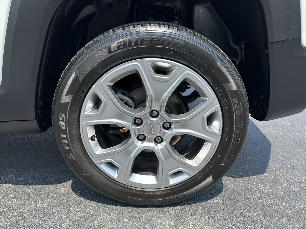 Used 2020 Jeep Renegade Limited w/ UConnect 8.4 Nav Group AWD/4WD image 74
