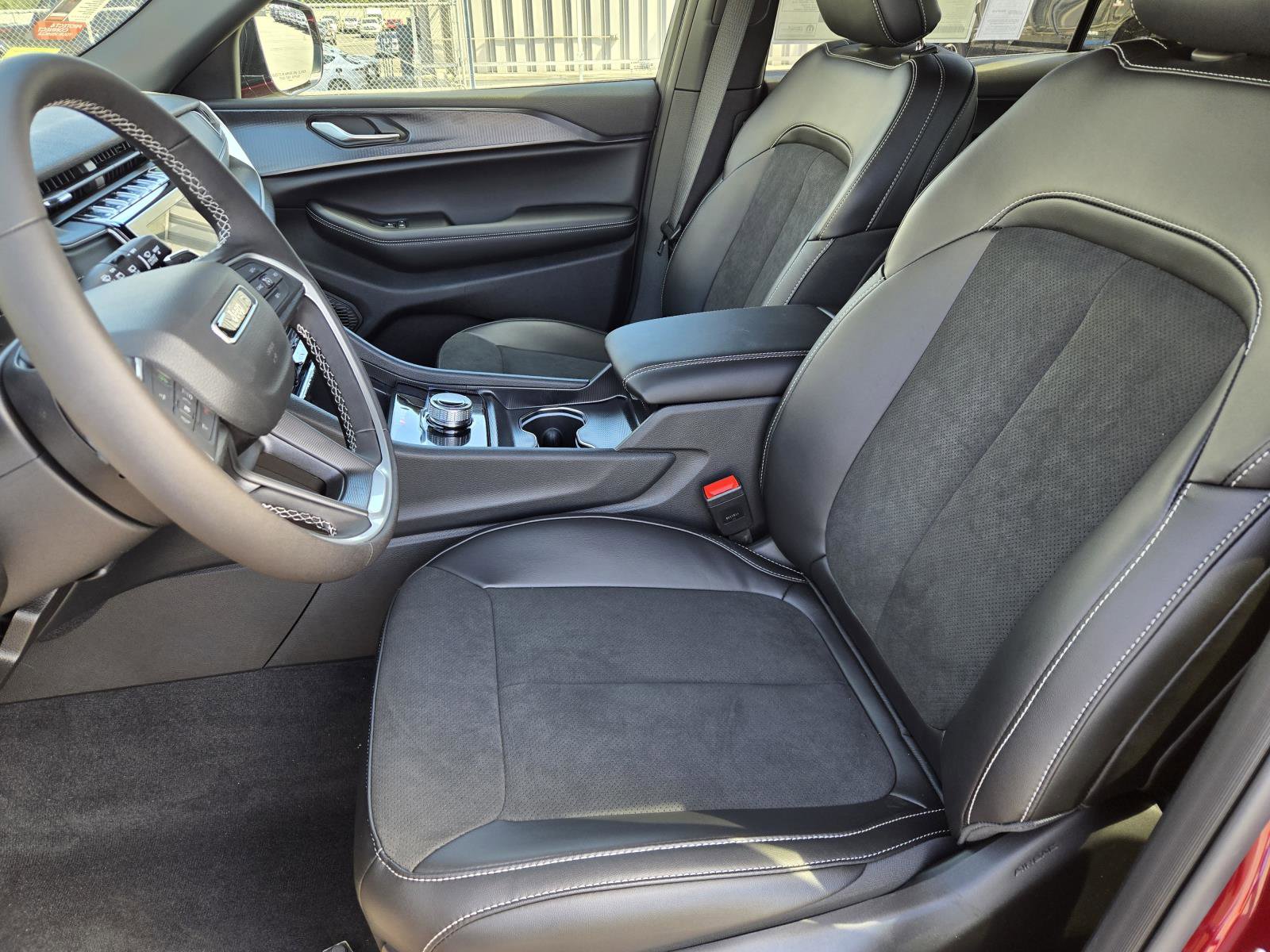 New 2025 Jeep Grand Cherokee L Altitude image 22