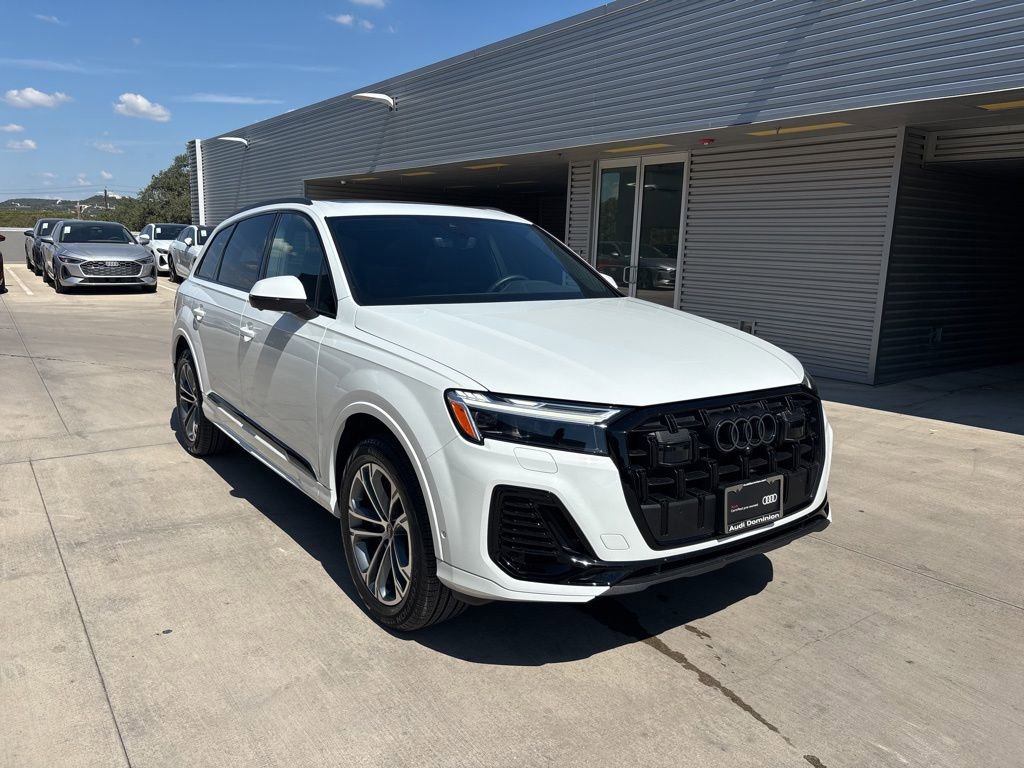 Certified 2025 Audi Q7 2.0T Premium Plus w/ Premium Plus Package image 3