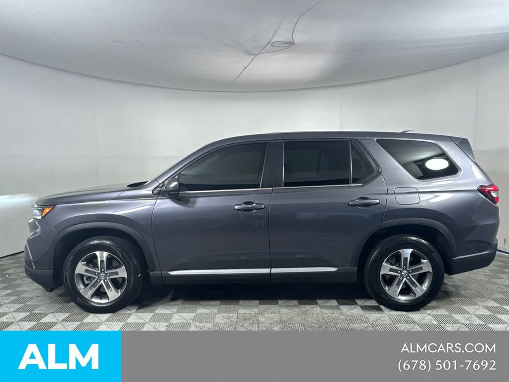 Used 2025 Honda Pilot EX-L image 10
