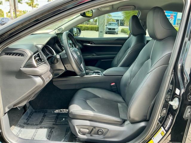 Used 2023 Toyota Camry XLE w/ Navigation Package image 8