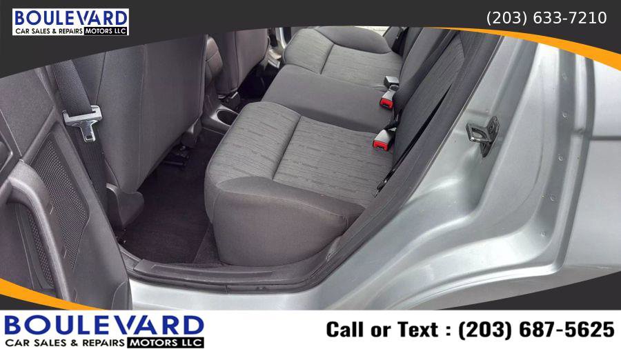 Used 2010 Ford Focus SE image 25